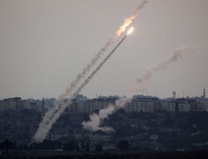 إطلاق صاروخين باتجاه عسقلان الاثنين