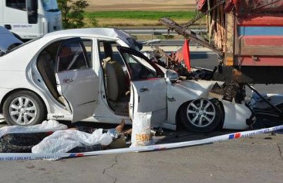 مقتل 13 مهاجرا سوريا في حادثي سير في تركيا مقتل 13 مهاجرا سوريا في حادثي سير في تركيا