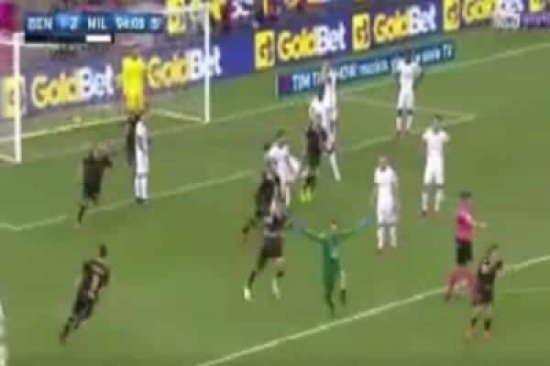 شاهد.. حارس يصنع الفارق مع فريقه ويسجل هدفاً قاتلاً في الدوري الإيطالي‎