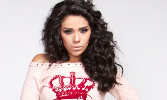 صور صادمة لأمينة في أول أعمالها قبل 26 عامًا.. شاهد صور صادمة لأمينة في أول أعمالها قبل 26 عامًا.. شاهد
