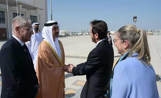 الرئيس الإسرائيلي يواصل زيارته للإمارات ولا خطر على حياته الرئيس الإسرائيلي يواصل زيارته للإمارات ولا خطر على حياته