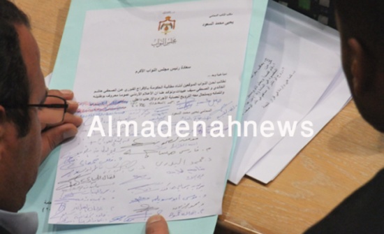 مذكرة نيابية للإفراج عن الزميلين الخالدي وعبيدات مذكرة نيابية للإفراج عن الزميلين الخالدي وعبيدات