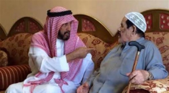 صور: مدرس سعودي يعود للإمارات بعد 41 عاماً ليبحث عن أصدقائه وذكرياته صور: مدرس سعودي يعود للإمارات بعد 41 عاماً ليبحث عن أصدقائه وذكرياته