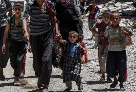 الجوع والعطش ونقص الأدوية يفتكون بأهالي الموصل