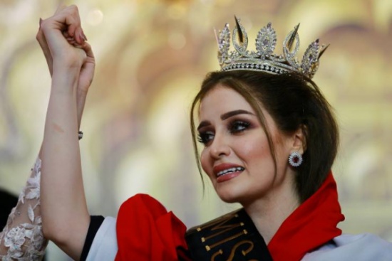 تجريد ملكة جمال العراق من لقبها .. والسبب غريب!! تجريد ملكة جمال العراق من لقبها .. والسبب غريب!!