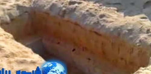 بالفيديو :جسد امرأه يرفض دخول القبر بالفيديو :جسد امرأه يرفض دخول القبر