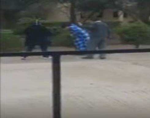 بالفيديو: طفلة مصابة بالتوحد تتعرّض للتعنيف داخل مدرسة بالمغرب