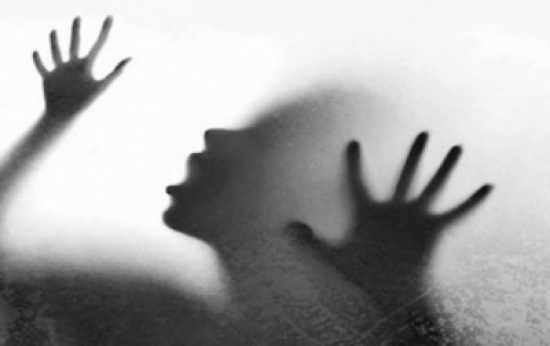بعد اغتصاب سيدة داخل حمام.. قاضٍ يفجّر مفاجأة بعد اغتصاب سيدة داخل حمام.. قاضٍ يفجّر مفاجأة