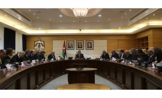 بالصور : الملك يترأس جلسة مجلس الوزراء لمناقشة التطورات في غزة