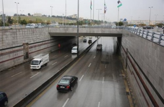 إغلاق جزئي وكلي لشوارع في العاصمة لتنفيذ أعمال تصريف مياه أمطار