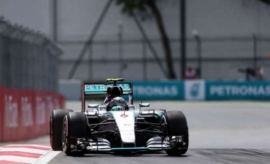 إغلاق طرق في البحر الميت غدا لعرض سيارة " فورمولا ون "