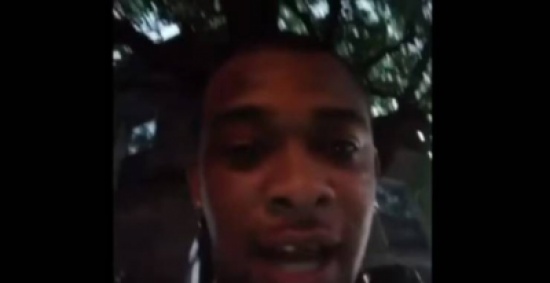 فيديو صادم لمقتل شاب بالرصاص أثناء قيامه ببث مباشر عبر فيسبوك!!