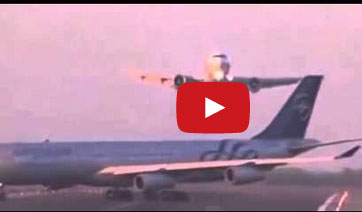 طائرة تتفادى الاصطدام بأخرى