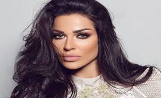 نادين نجيم متهمة بالـ"ذكورية"! نادين نجيم متهمة بالـ"ذكورية"!