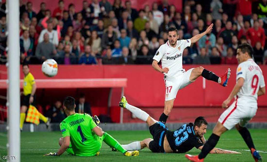 إشبيلية يواصل مشواره الناجح في "يوروبا ليغ" إشبيلية يواصل مشواره الناجح في "يوروبا ليغ"