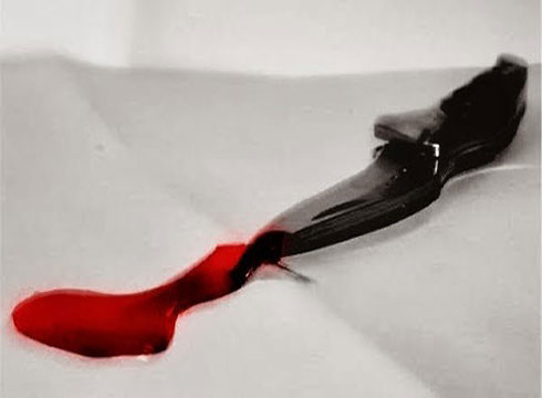 قتلت صديقتها بعد إكتشاف علاقتها برجل قتلت صديقتها بعد إكتشاف علاقتها برجل