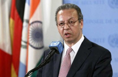 بن عمر: فرض حظر جديد على السلاح إلى اليمن قد يمنع وصول المساعدات الانسانية بن عمر: فرض حظر جديد على السلاح إلى اليمن قد يمنع وصول المساعدات الانسانية