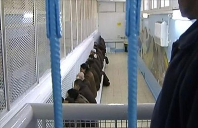 فلسطينيون يضربون عن الطعام في معتقل حوارة الإسرائيلي فلسطينيون يضربون عن الطعام في معتقل حوارة الإسرائيلي