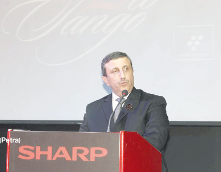 مراد: الاستقلال نقطة تحول لبناء دولة عصرية بعزيمة الأردنيين مراد: الاستقلال نقطة تحول لبناء دولة عصرية بعزيمة الأردنيين