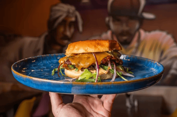 Teaser Baros Streetfood