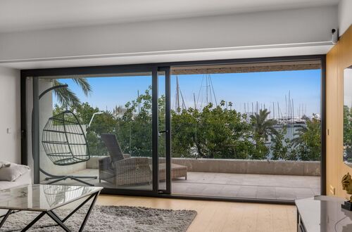 Apartment with Harbour Views and a Spacious Terrace in a Prime Location on the Paseo Marítimo