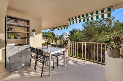 Charming beachfront apartment in Cala Vinyas