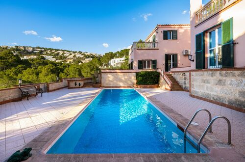 Villa with development potential in the residential area of Monport