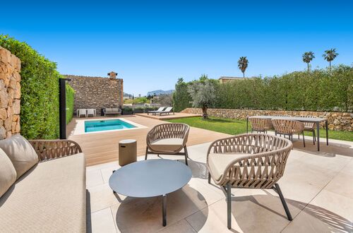 Modern newly built townhouse with pool and mediterranean flair in Es Capdellà