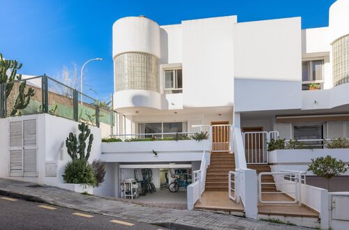 Elegant townhouse with spacious terraces in Son Espanyolet