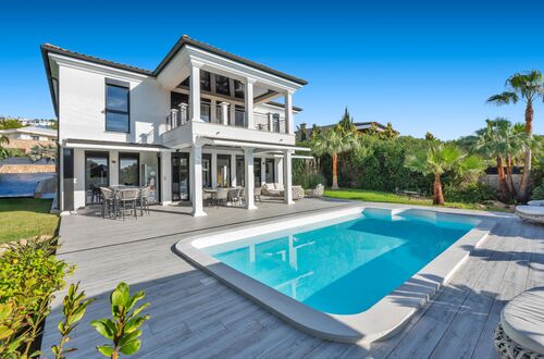 Modern villa in Santa Ponsa with large garden, pool and full privacy