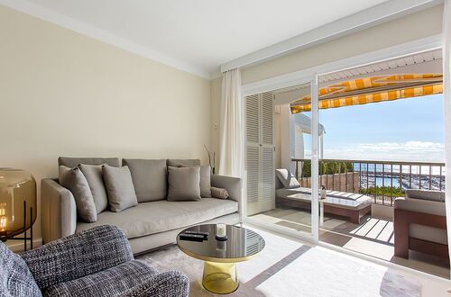Apartment with sea views in a prime location in Puerto Portals