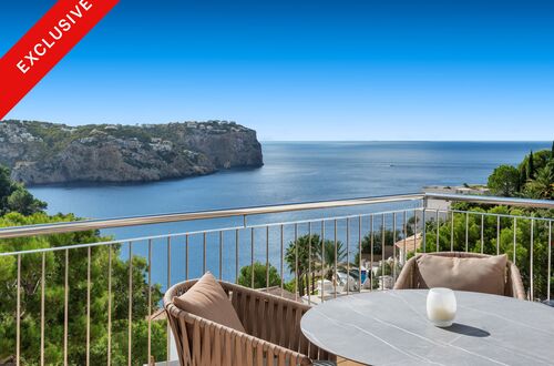 Exclusive apartment with stunning sea views in a sought-after location near the marina Exclusive apartment with stunning sea views in a sought-after location near the marina