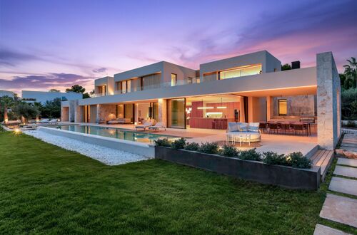 Villa Mestral – Contemporary Elegance, Timeless Appeal