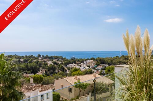 First-class sea view villa in exclusive location