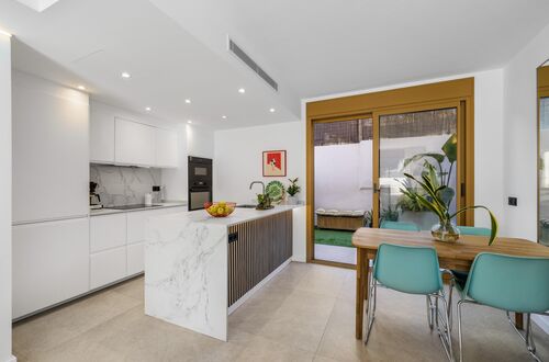 Beautiful newly built duplex next to the sea