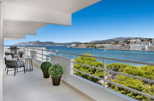 Exclusive penthouse with spectacular sea views and a stunning panoramic terrace