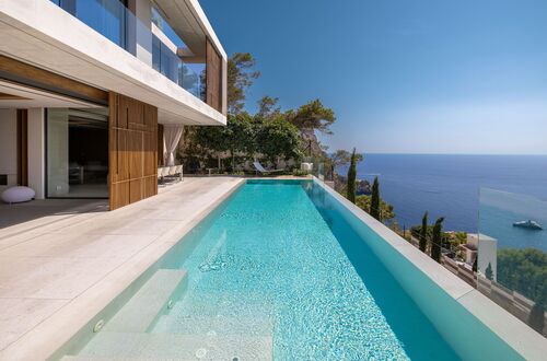 A Sanctuary for the most prestigious – Privacy, Panoramic Views & Perfection