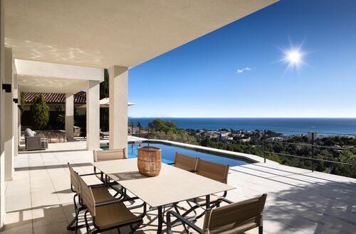 Exclusive, completely renovated villa in a prime location in Costa d'en Blanes