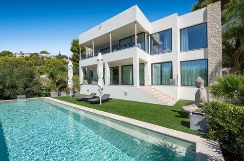 Stylish, modern villa with sea views in Costa d’en Blanes