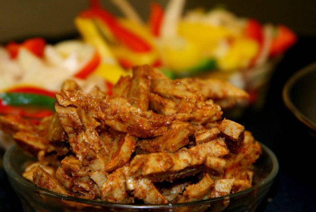 SoyChickenCloseUp-920x618