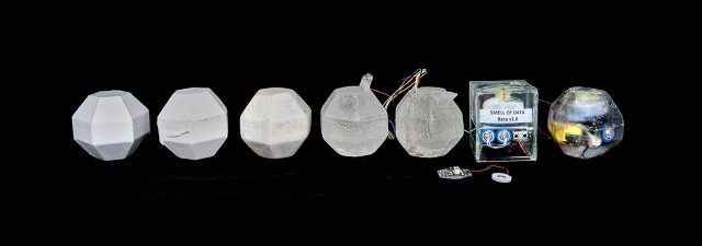 Two artists created a device that communicates data leaks by means of smell