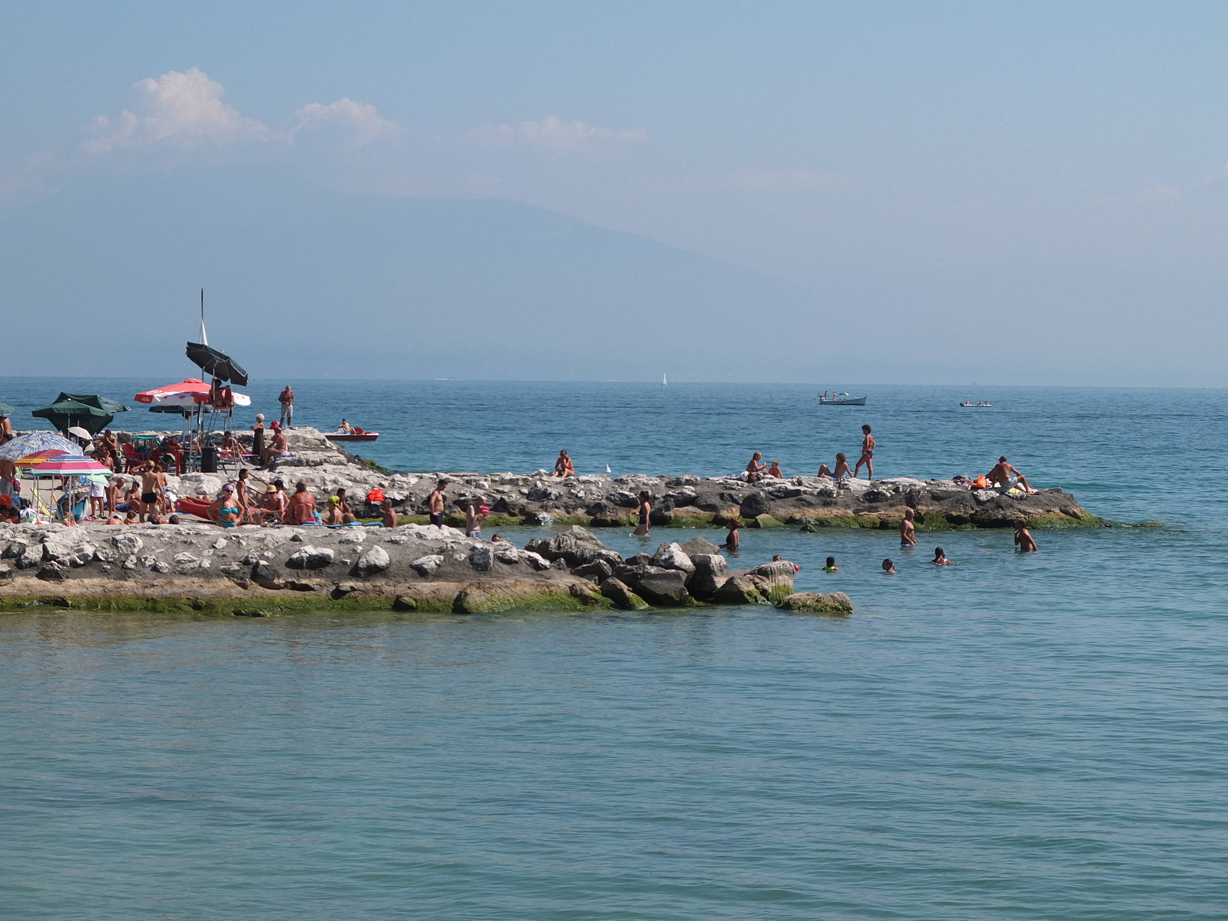 spiaggia desenzanino desenzano del garda bs