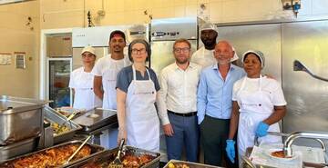 Albergo cittadino, il sindaco e l’assessore Tosetto a pranzo con gli ospiti della struttura