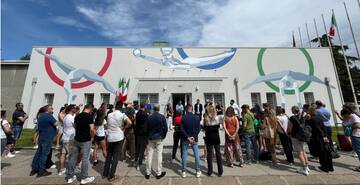 Inaugurati i nuovi spogliatoi della palestra di ginnastica artistica impreziositi da un murale realizzato da Osvaldo Casanova