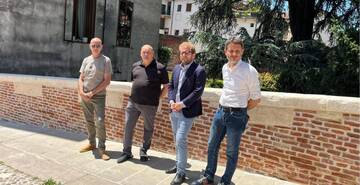 Ponte San Michele, si sono conclusi i lavori di restauro del parapetto abbattuto l’estate scorsa