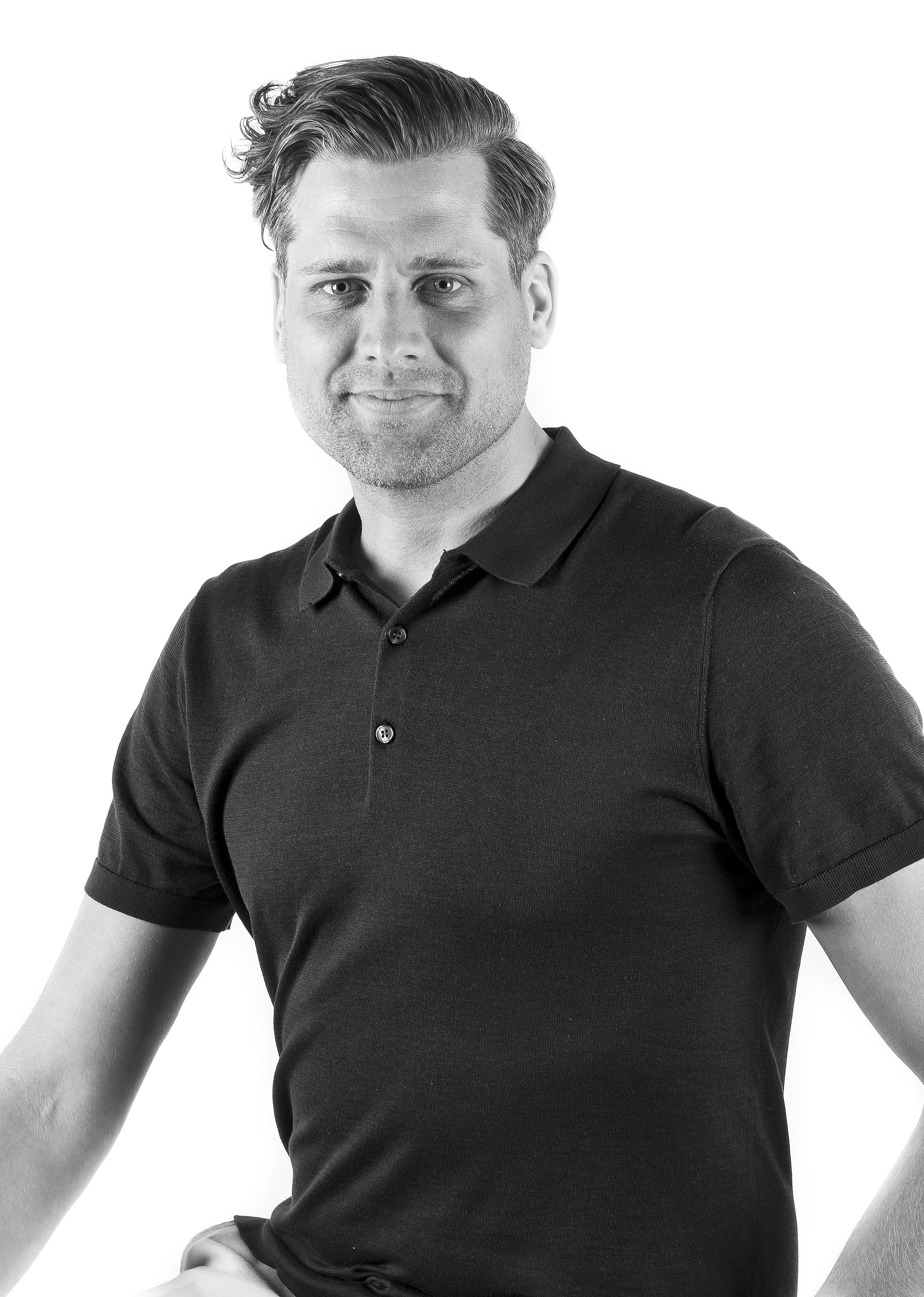 Daniel Sjölin (föräldraledig)
