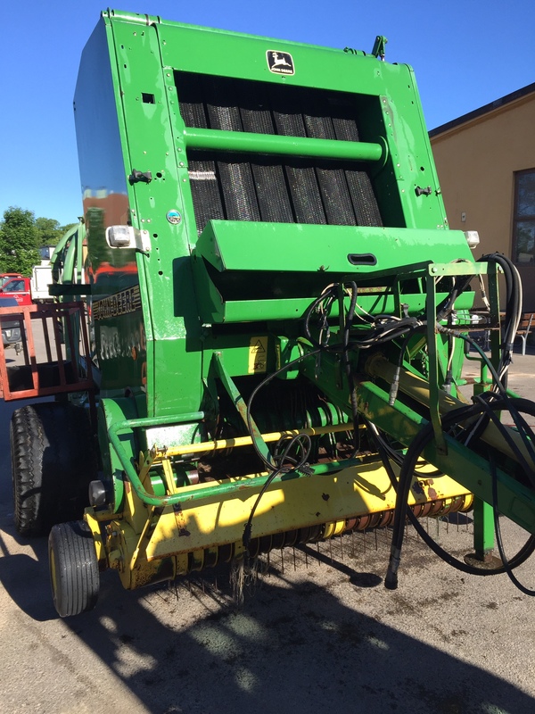 bild 2 av John Deere 580 balpress