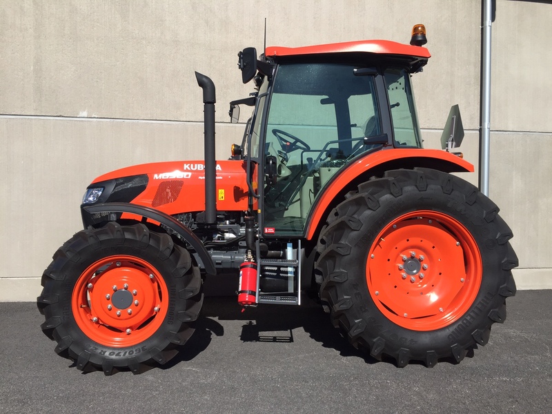 bild av Kubota M8560
