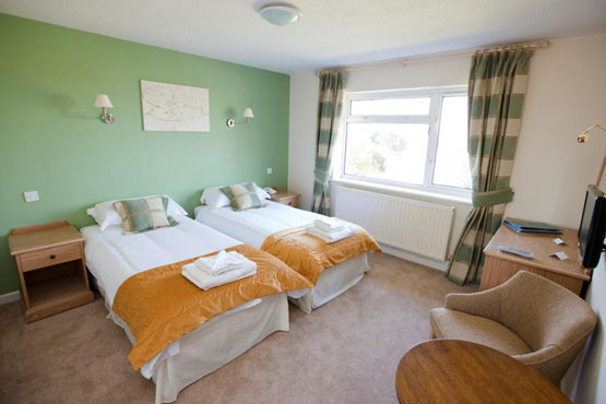 £99 for a 2nt mid-week break or £119 for weekends for 2 at the Fairwater Head Hotel, Devon inc. breakfast – save up to 62%