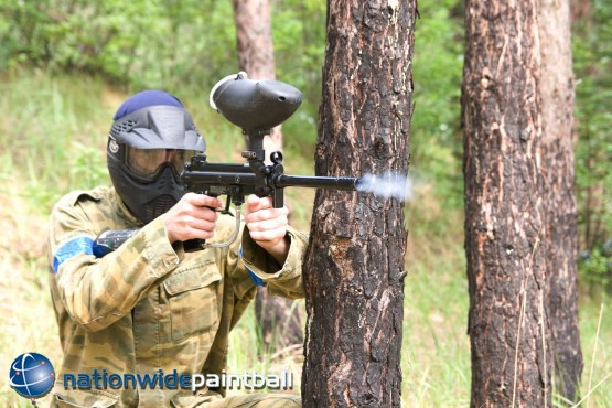 £5 for a day of paintballing for up to 5 people with 50 paintballs each, £10 for up to 10 or £15 for up to 15 with Nationwide Paintball - save up to 93%